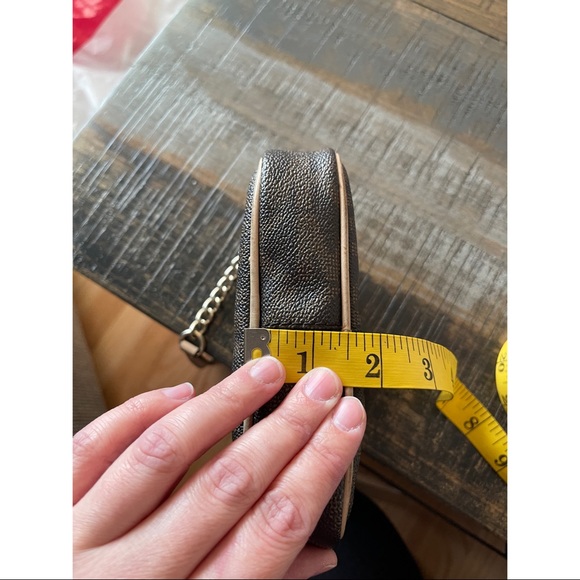 Michael Kors crossbody bag - Picture 9 of 9